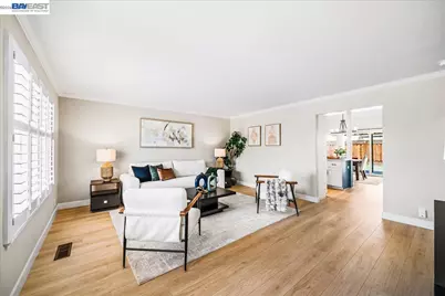 552 Hanover St, Livermore, CA 94551 - Photo 2