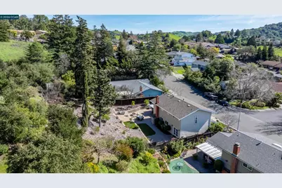 2654 Tamalpais Dr, Pinole, CA 94564 - Photo 56