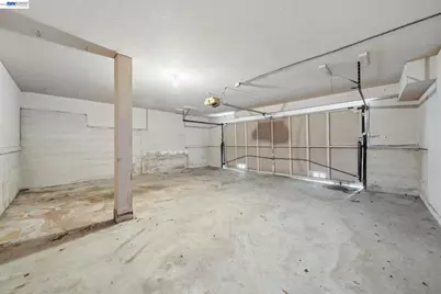 2033 Trafalgar Pl, Oakland, CA 94611 - Photo 28