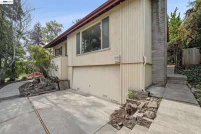 2033 Trafalgar Pl, Oakland, CA 94611 - Photo 46
