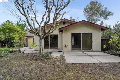 2033 Trafalgar Pl, Oakland, CA 94611 - Photo 56