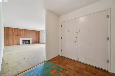 2033 Trafalgar Pl, Oakland, CA 94611 - Photo 8