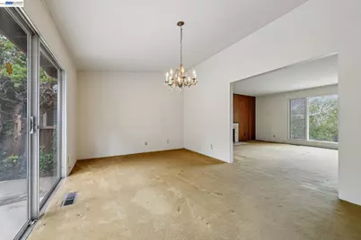 2033 Trafalgar Pl, Oakland, CA 94611 - Photo 14