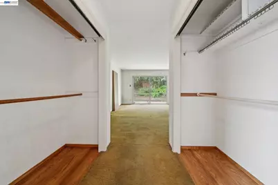 2033 Trafalgar Pl, Oakland, CA 94611 - Photo 34