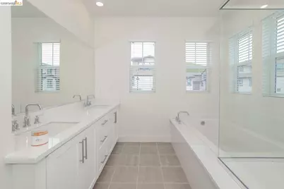 61101 Via Vicenza, San Ramon, CA 94583 - Photo 16