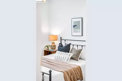 2229 Myrtle St, Oakland, CA 94607 - Photo 28