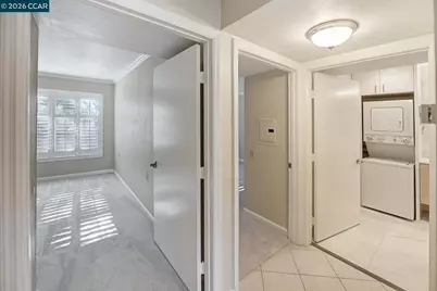 1300 Singingwood Ct. #6, Walnut Creek, CA 94595 - Photo 20