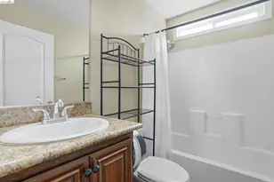 360 Grant Line Rd, Tracy, CA 95376 - Photo 2