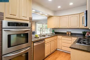 137 Maxine Dr, Pleasant Hill, CA 94523 - Photo 22