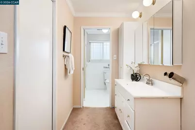 137 Maxine Dr, Pleasant Hill, CA 94523 - Photo 36