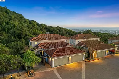 4636 Redwood Rd, Oakland, CA 94619 - Photo 10