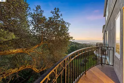 4636 Redwood Rd, Oakland, CA 94619 - Photo 20