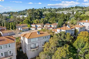 4636 Redwood Rd, Oakland, CA 94619 - Photo 8