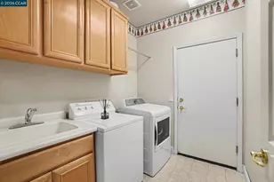 208 Summerset Dr, Brentwood, CA 94513 - Photo 16