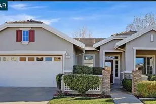 208 Summerset Dr, Brentwood, CA 94513 - Photo 4