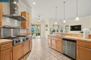 208 Summerset Dr, Brentwood, CA 94513 - Photo 12