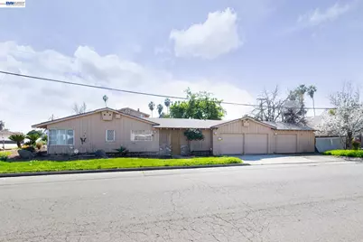 805 Lyon Ave, Sanger, CA 93657 - Photo 8