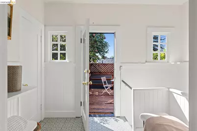 2962 Piedmont Ave, Berkeley, CA 94705 - Photo 46