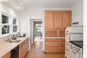 2962 Piedmont Ave, Berkeley, CA 94705 - Photo 22