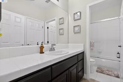 4 Majestic Oak Ct, San Ramon, CA 94583 - Photo 40