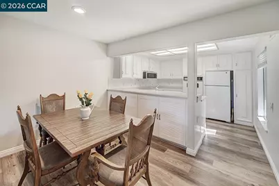 2724 Tice Creek Dr #2, Walnut Creek, CA 94595 - Photo 12