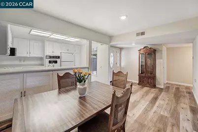 2724 Tice Creek Dr #2, Walnut Creek, CA 94595 - Photo 36