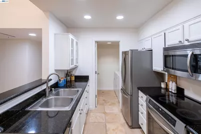 285 Reflections Dr #23, San Ramon, CA 94583 - Photo 6