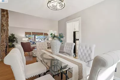 7738 Fairoaks Dr, Pleasanton, CA 94588 - Photo 16