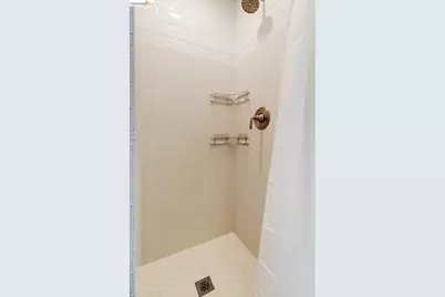 328 Walnut St, Stockton, CA 95204 - Photo 18