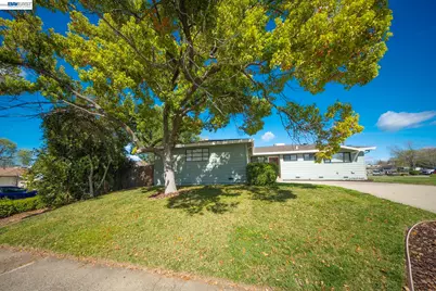 141 McKiernan Drive, Folsom, CA 95630 - Photo 2
