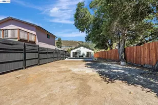 6927 Sunkist Dr, Oakland, CA 94605 - Photo 34