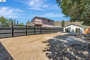 6927 Sunkist Dr, Oakland, CA 94605 - Photo 32