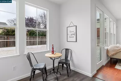 5700 Oakmont Dr, Richmond, CA 94806 - Photo 14