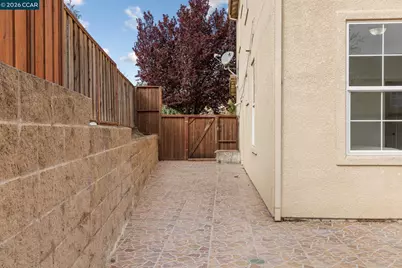 5700 Oakmont Dr, Richmond, CA 94806 - Photo 52