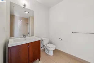 2300 Broadway, Oakland, CA 94612 - Photo 20