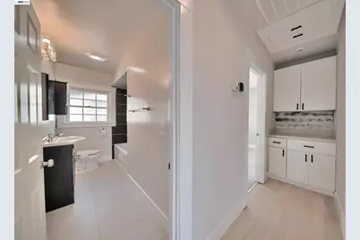 5706 Brookdale Ave, Oakland, CA 94605 - Photo 14