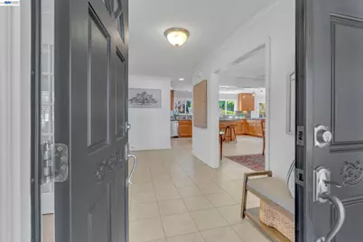 2070 Raven Rd, Pleasanton, CA 94566 - Photo 4