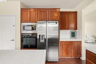 2469 Sparrow Ct, Antioch, CA 94531 - Photo 12