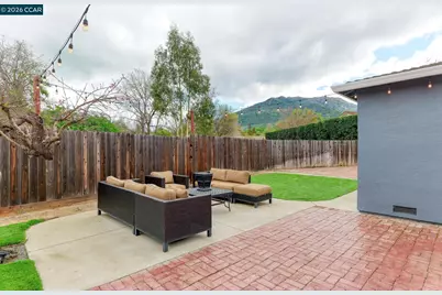 23 Capistrano Ct, Clayton, CA 94517 - Photo 38
