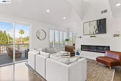 1048 Peppermill Ct, Concord, CA 94518 - Photo 14