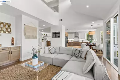 1048 Peppermill Ct, Concord, CA 94518 - Photo 16