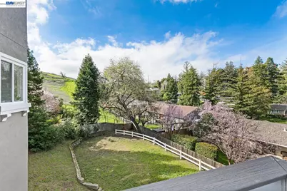 1048 Peppermill Ct, Concord, CA 94518 - Photo 48