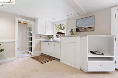 1066 Trestle Glen Rd, Oakland, CA 94610 - Photo 22