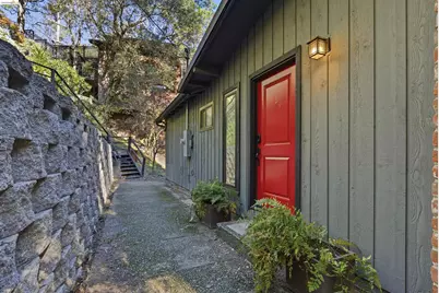 6416 Valley View Rd, Oakland, CA 94611 - Photo 4