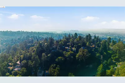 6416 Valley View Rd, Oakland, CA 94611 - Photo 48