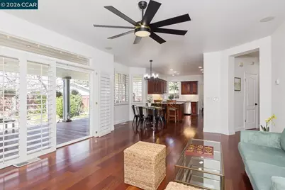 2042 Smith Ln, Concord, CA 94518 - Photo 16