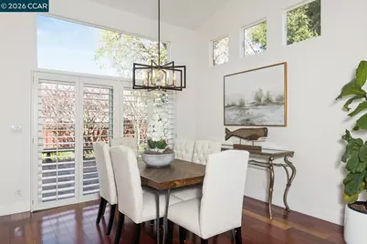 2042 Smith Ln, Concord, CA 94518 - Photo 10