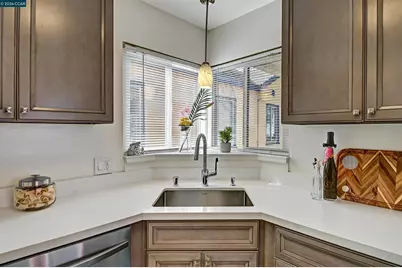 933 Cerrito St, Albany, CA 94706 - Photo 2