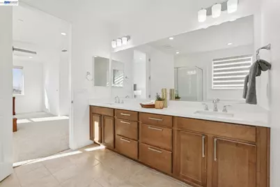 16172 Abernathy Ct, Lathrop, CA 95330 - Photo 38