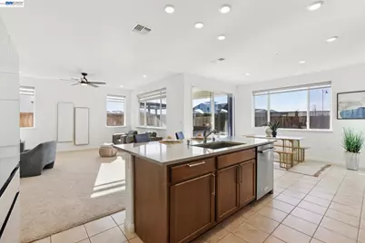 16172 Abernathy Ct, Lathrop, CA 95330 - Photo 16